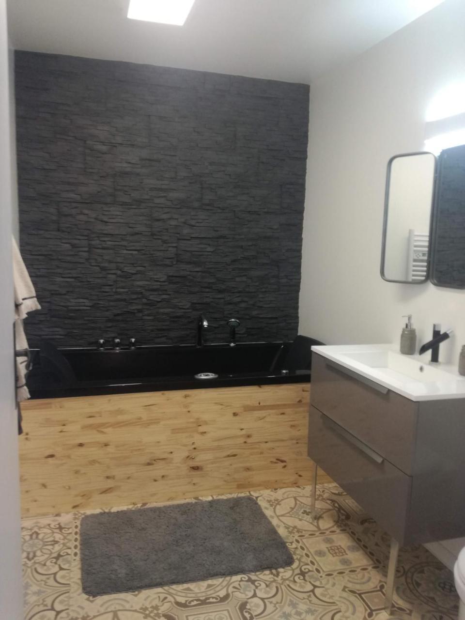 Briseteia Apartment Saint-Just-Ibarre Екстериор снимка